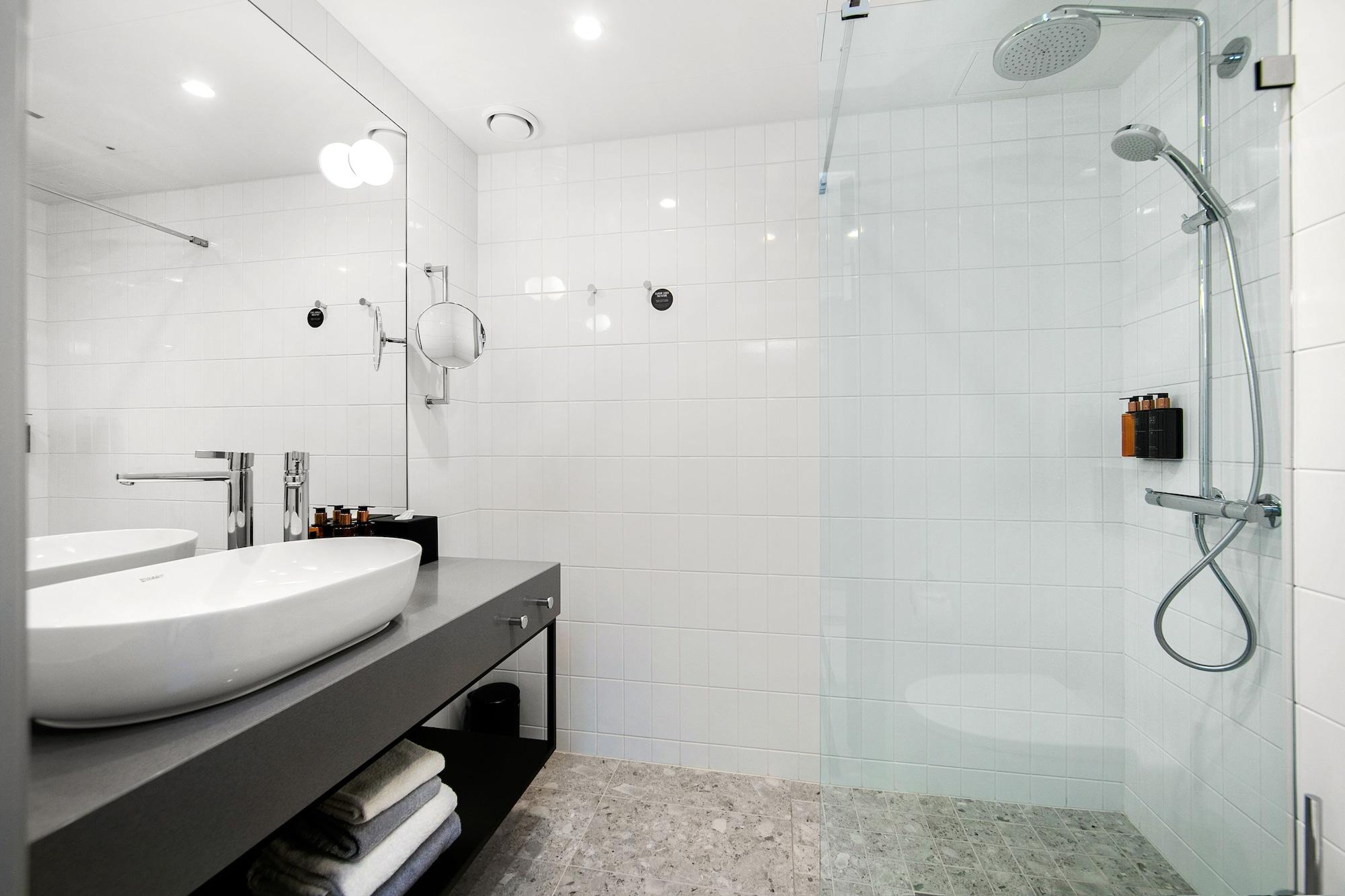 Clarion Hotel 4*