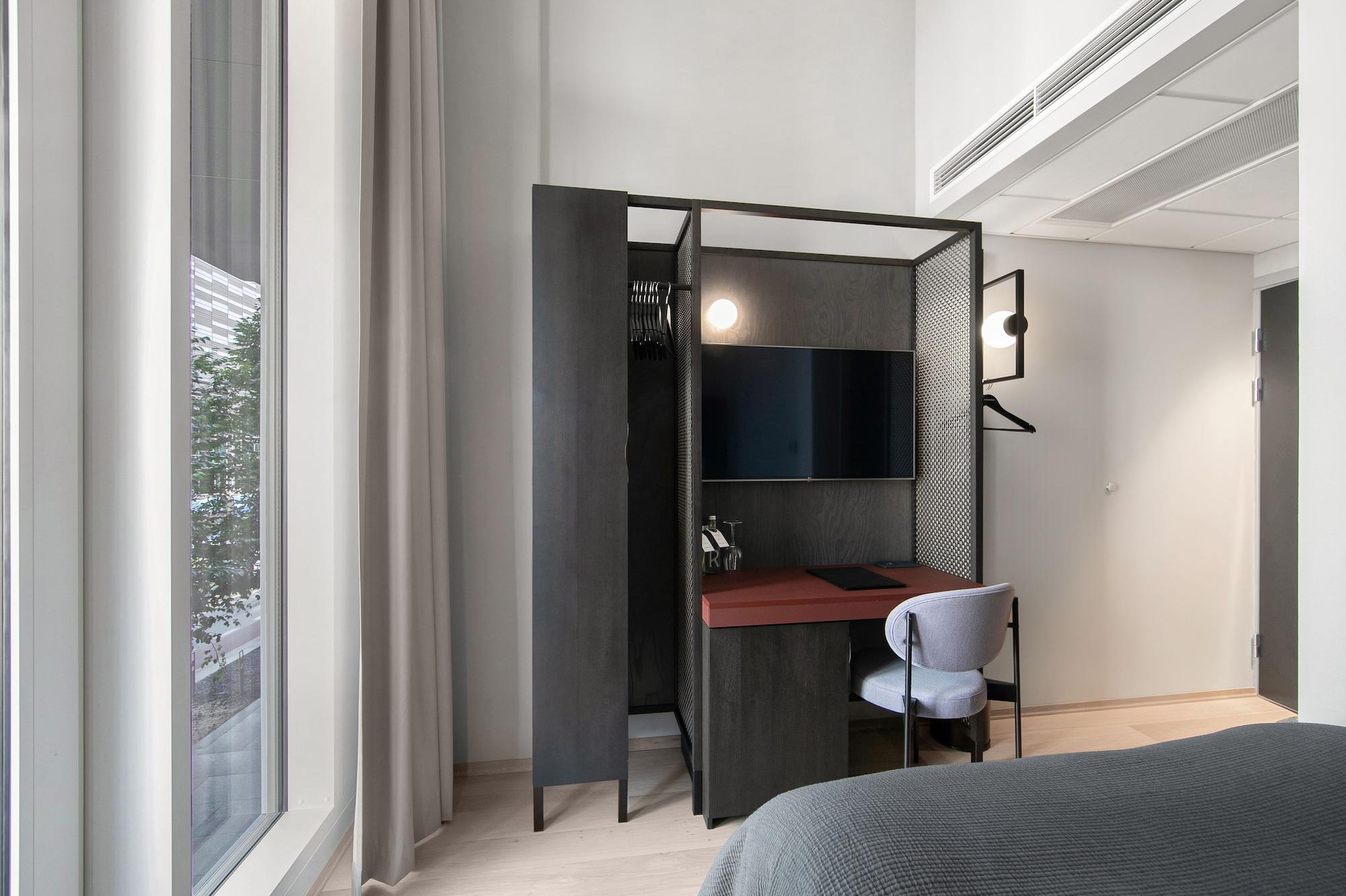 Clarion 4*