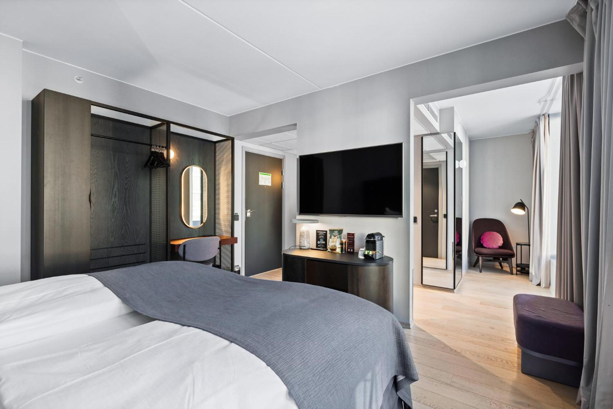 Clarion 4*